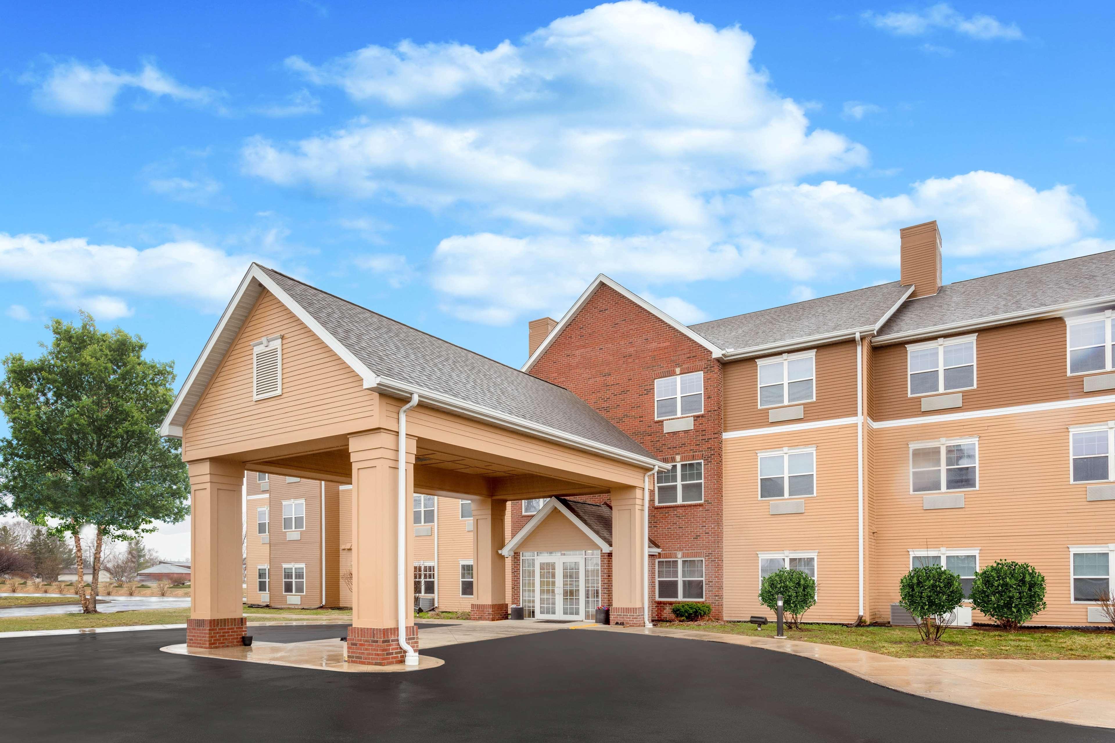 Hotel Americinn By Wyndham Clinton