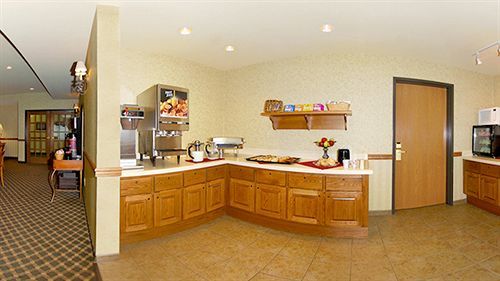 Americinn By Wyndham Clinton 3*
